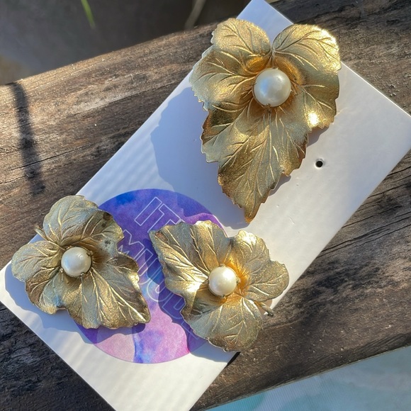 Vintage Sarah Coventry Set - Brooch and Earrings gold leaf with pearl - Picture 4 of 4